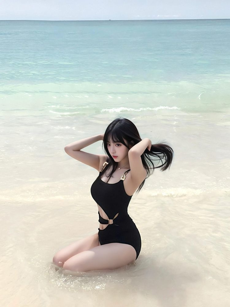 Monokini Sexy con Cut-out Donn - Spa & Wellness Hotel Olympia Mariánské Lázně recensione e prezzo